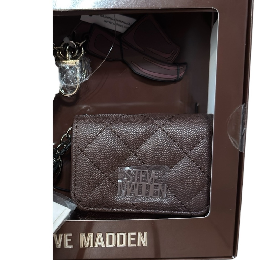 Steve Madden Chocolate Multi-piece set with Card case & Bag charm New with tags